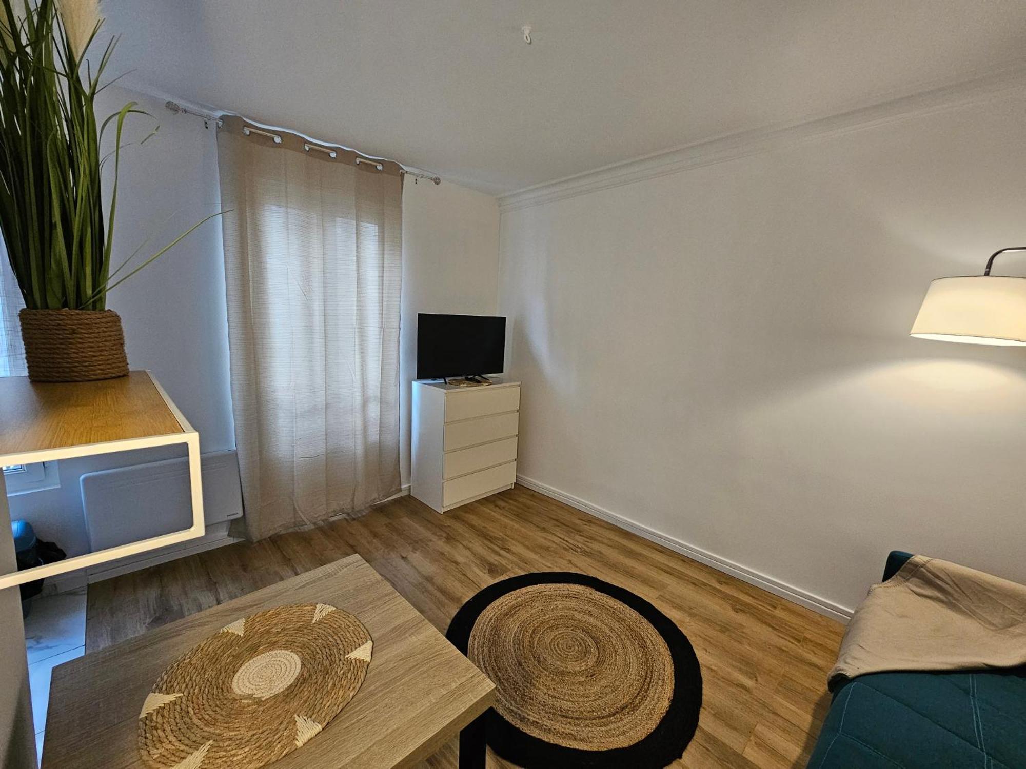 Appartement A Paris Clichy Exterior photo